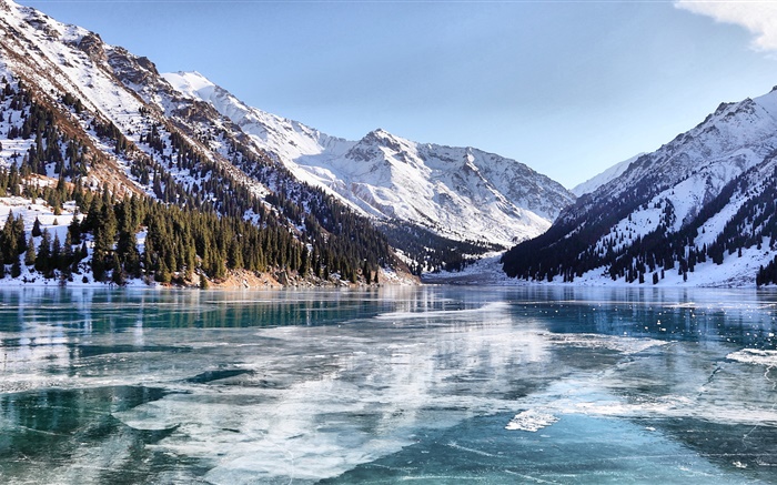 Almaty, Kasachstan, winter, see Hintergrundbilder Bilder