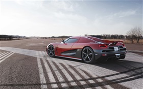 Koenigsegg roten Supersportwagen Seitenansicht HD Hintergrundbilder