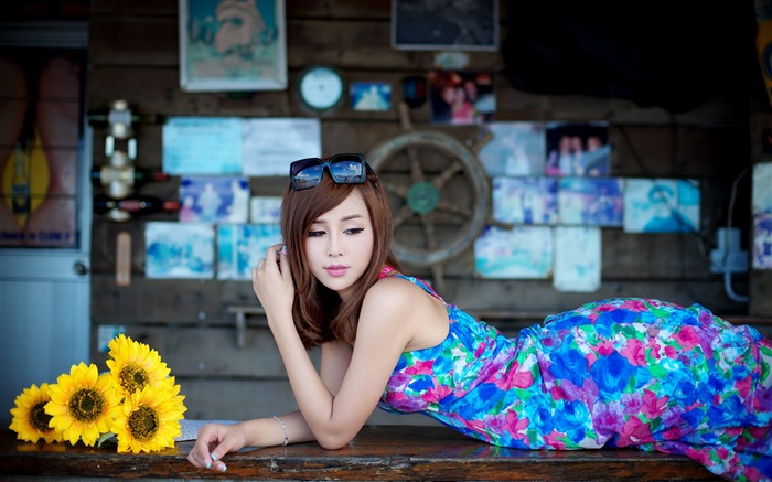 Reines schönes asiatisches Mädchen, Hintergrundbilder Bilder