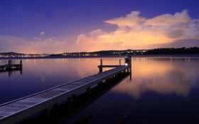 Fluss, Pier, Nacht, Boot, Lichter HD Hintergrundbilder