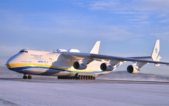 Antonow An-225 Flugzeuge, Flughafen Hintergrundbilder Bilder