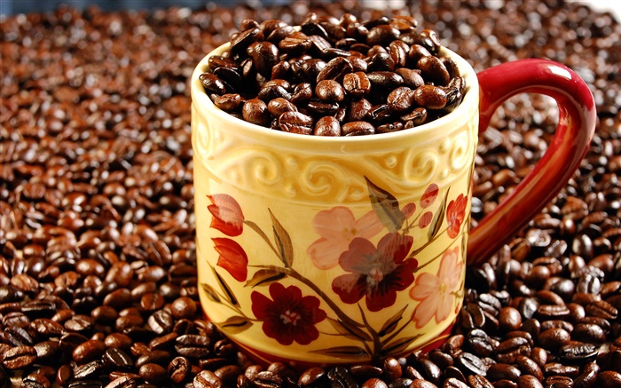 Vollständige Tasse Kaffee-Bohnen Hintergrundbilder Bilder