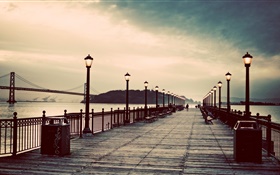 Pier, der Abenddämmerung, Brücke, Lichter, Menschen, HD Hintergrundbilder