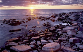 Steine, Küste, Meer, Sonnenaufgang, Wolken HD Hintergrundbilder