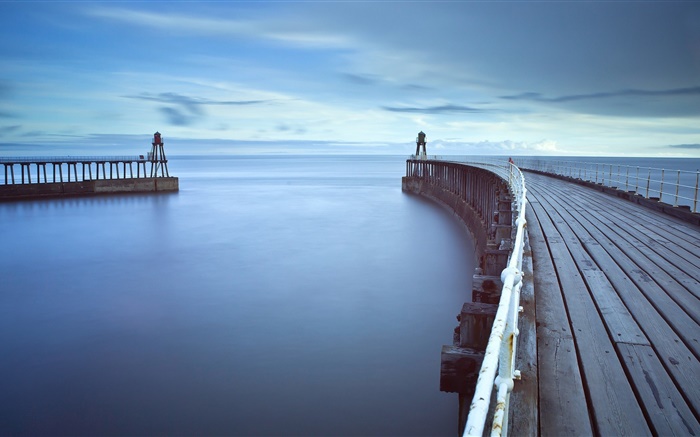 Holzbrücke, Pier, Leuchtturm, Meer, Morgendämmerung Hintergrundbilder Bilder