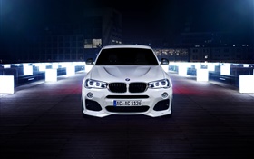 BMW ACS X4 weißes Auto Vorderansicht
