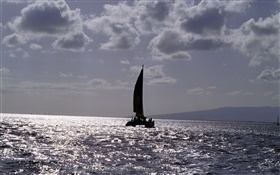 Abenddämmerung, Meer, Boot, Wolken HD Hintergrundbilder