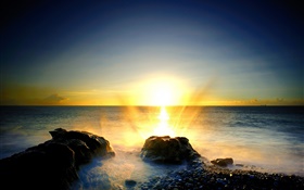 Meer, Steine, Strand, Sonnenaufgang, Schaum, Wasserspritzen HD Hintergrundbilder