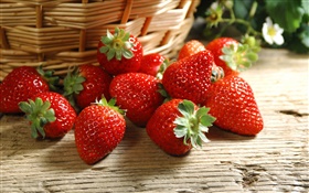 Frische Erdbeeren, rot, Korb HD Hintergrundbilder
