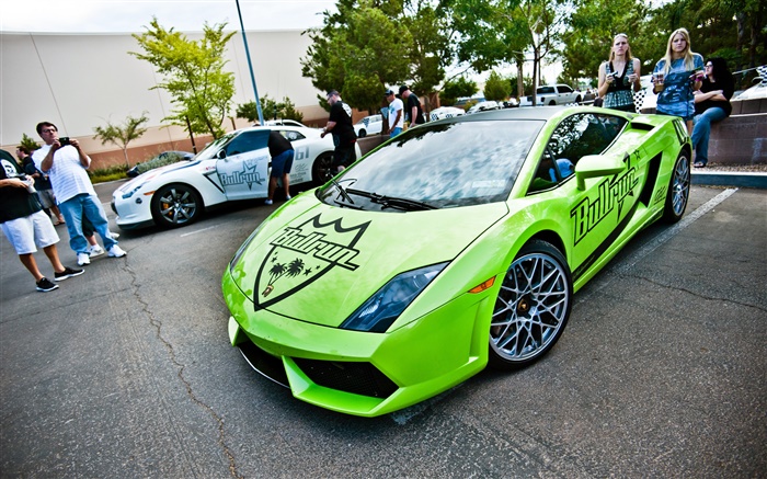 Lamborghini Gallardo grünen Supersportwagen  Vorderansicht Hintergrundbilder Bilder