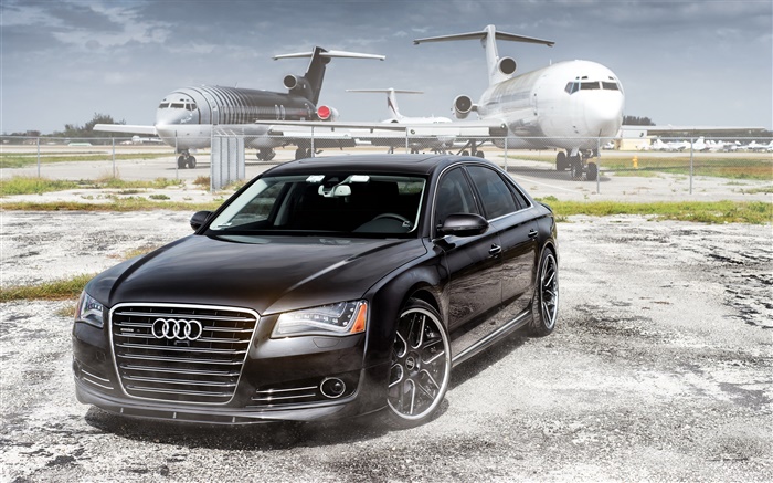 Audi-Limousine, schwarzes Auto, Flugzeuge, Flughafen Hintergrundbilder Bilder
