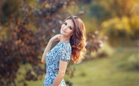 Schöne Frau, blaues Kleid, Bokeh HD Hintergrundbilder