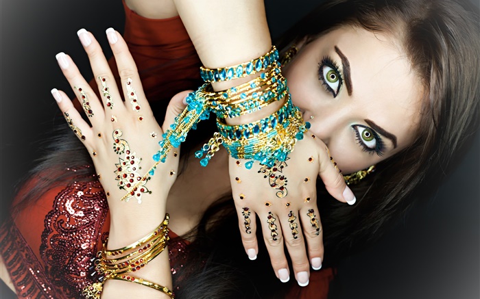 Grüne Augen Mädchen, Make-up, die Hände, Schmuck, indische Hintergrundbilder Bilder
