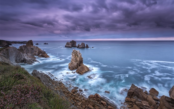 Nordspanien , Kantabrien, Küste, Meer, Felsen, Wolken, Dämmerung Hintergrundbilder Bilder