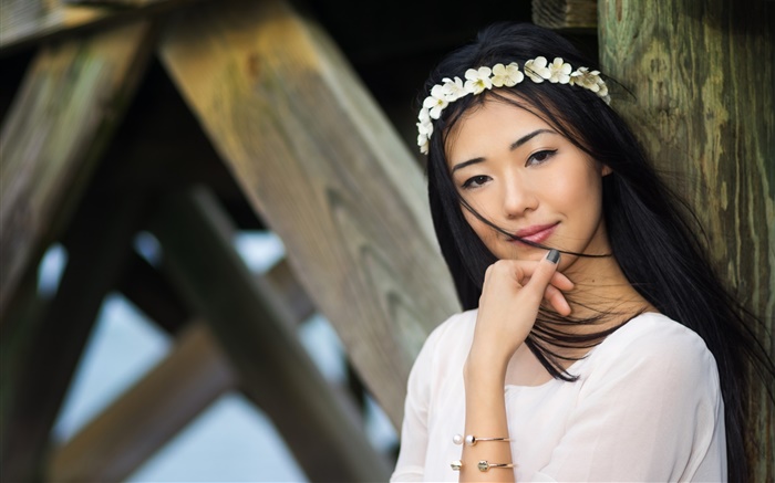 Asiatisches Mädchen, lange Haare, Kranz, Wind, Sommer Hintergrundbilder Bilder