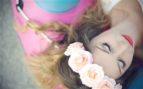 Mädchen schlafen, Blumen, Rosen, Kranz HD Hintergrundbilder