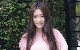 Asiatisches Mädchen, lange Haare, Sommer