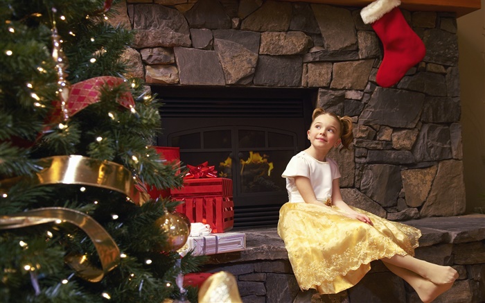 Glückliches kleines Mädchen in Weihnachten Hintergrundbilder Bilder