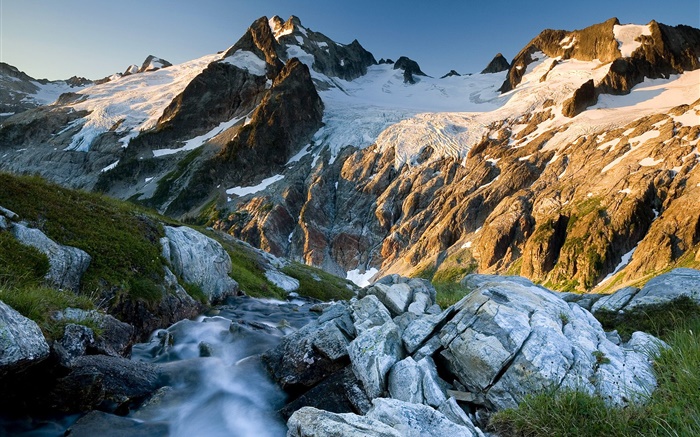 Berge, Felsen, Bach, Schnee Hintergrundbilder Bilder