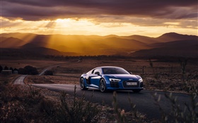 Audi R8 V10 blaues Auto, Sonnenuntergang, Wolken