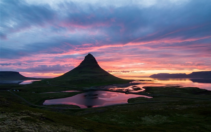 Schöne Island Sonnenaufgang, Kirkjufell, Berg, Tal, Wolken Hintergrundbilder Bilder