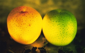 Leichte Frucht, grün und orange Äpfel