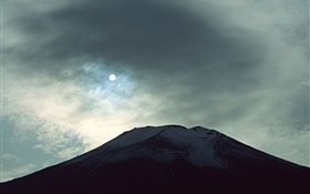 Nachtansicht  Mount Fuji, Mond, Wolken, Japan HD Hintergrundbilder