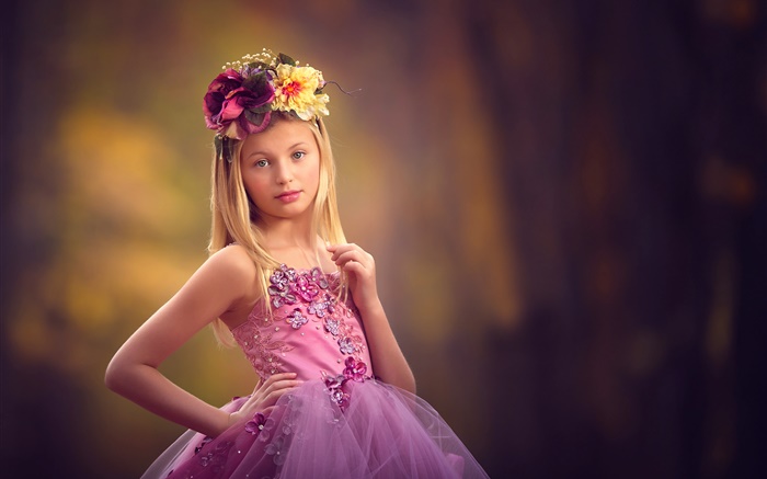 Lila Kleid kleines Mädchen, Kranz, Kind Hintergrundbilder Bilder