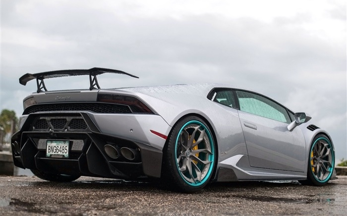 Lamborghini Huracan grau supercar in regen Hintergrundbilder Bilder