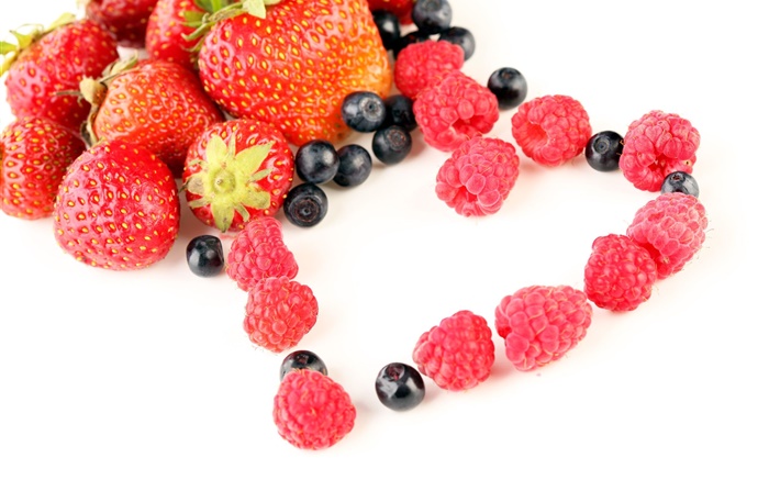 Erdbeeren, Himbeeren, Heidelbeeren, Obst, Liebesherzen Hintergrundbilder Bilder