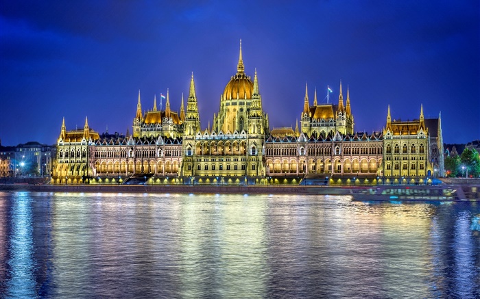 Parlamentsgebäude, Wasser Reflexion, Lichter, Budapest, Ungarn Hintergrundbilder Bilder