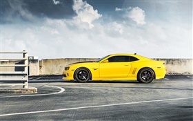 Chevrolet Camaro RS Gelbes Auto Seitenansicht HD Hintergrundbilder