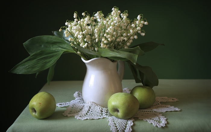 Maiglöckchen, grüne Äpfel Hintergrundbilder Bilder